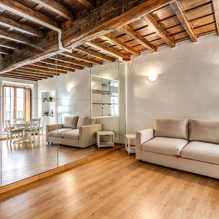 Italianflat- Alla Fontana Di Trevi Рим Номер фото